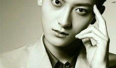 最新八卦爆料黄子韬,神秘女友身份引网友热议